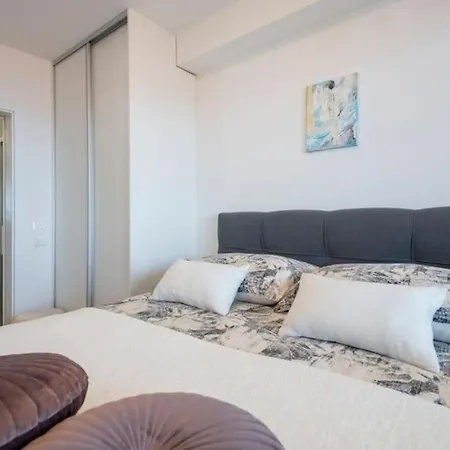 Lux App With Seaview-city Center Makarska
