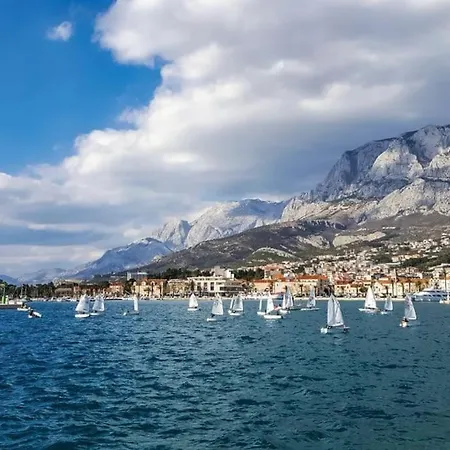 Lux App With Seaview-city Center